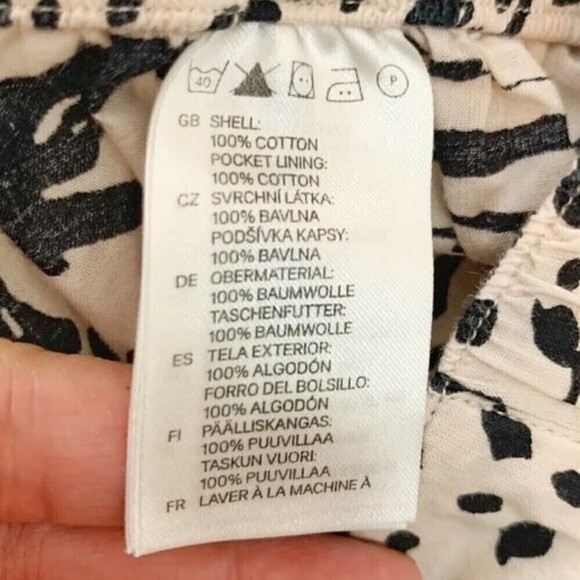 H&M Animal Print Pleated Cotton Cuff Pocket Elastic Waist Lightweight Shorts - Picture 7 of 16